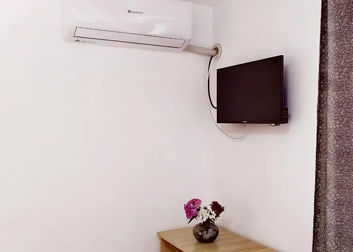 Casa Georgeta 2 Mai-punct Gastronomic Local-arome Dobrogene * Două Mai