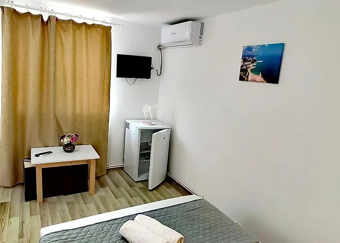 Casa Georgeta 2 Mai-punct Gastronomic Local-arome Dobrogene Δωμάτια σε οικογενειακή κατοικία *