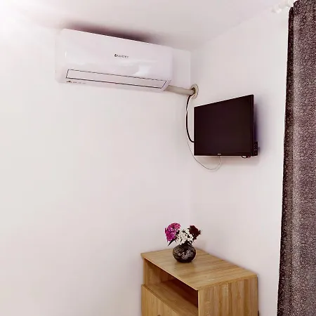 Casa Georgeta 2 Mai-punct Gastronomic Local-arome Dobrogene * Două Mai