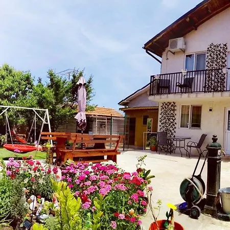 Casa Georgeta 2 Mai-punct Gastronomic Local-arome Dobrogene * Două Mai