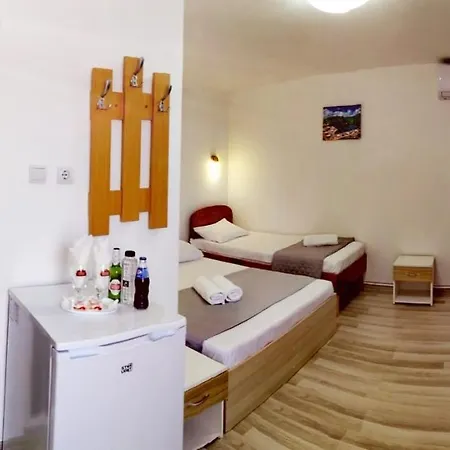 Rum i privatbostad Casa Georgeta 2 Mai-punct Gastronomic Local-arome Dobrogene *